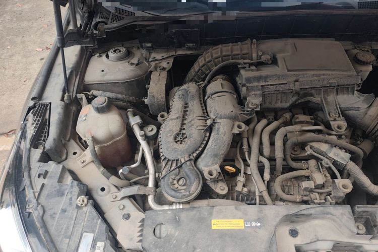 Used Infiniti QX50 2020 2.0T Two-Wheel Drive Fashion Edition Engine Bay Right