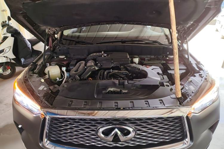 Used Infiniti QX50 2020 Revised Version 2.0T Two-Wheel Drive Fashion Edition Engine Bay