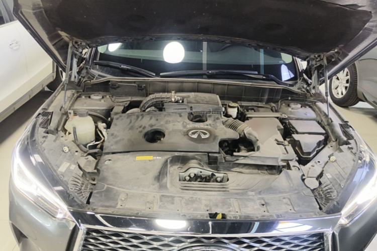 Used Infiniti QX50 2020 Revised Version 2.0T All-Wheel Drive Elite Edition Engine Bay