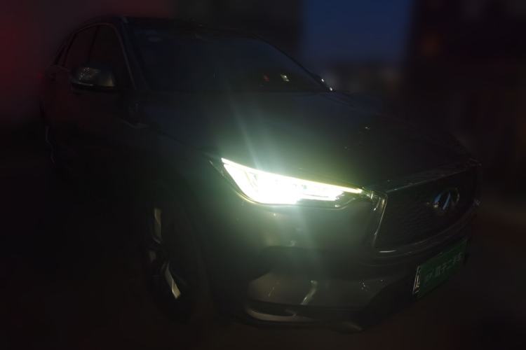 Used Infiniti QX50 2020 Revised Version 2.0T Two-Wheel Drive Fashion Edition Front Right 45 Deg