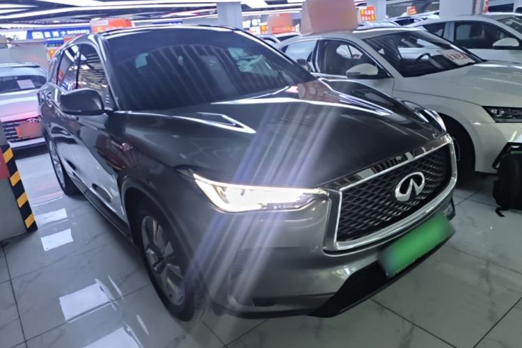 Used Infiniti QX50 2020 2.0T Two-Wheel Drive Elite Edition Front Right 45 Deg
