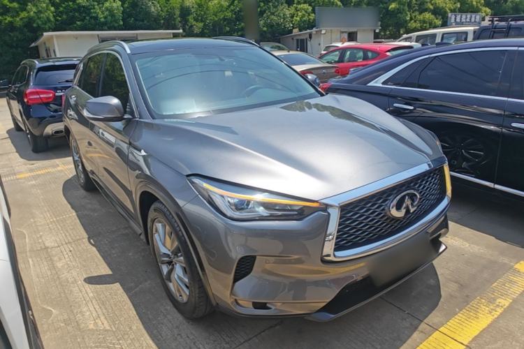 Used Infiniti QX50 2020 2.0T Two-Wheel Drive Fashion Edition Front Right 45 Deg