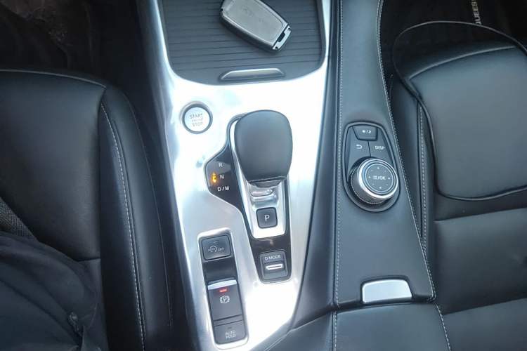 Used Infiniti QX50 2020 2.0T Two-Wheel Drive Fashion Edition Gear Lever