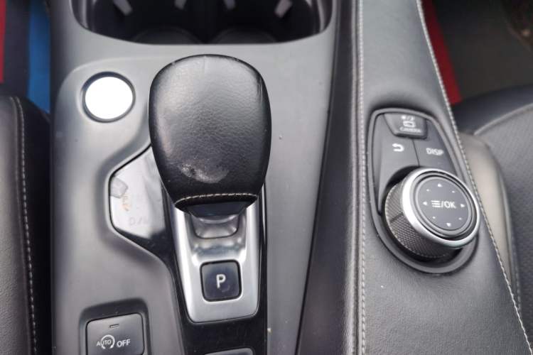 Used Infiniti QX50 2020 2.0T All-Wheel-Drive Elite Version Gear Lever