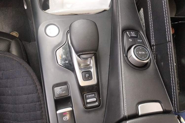 Used Infiniti QX50 2020 2.0T All-Wheel-Drive Elite Version Gear Lever