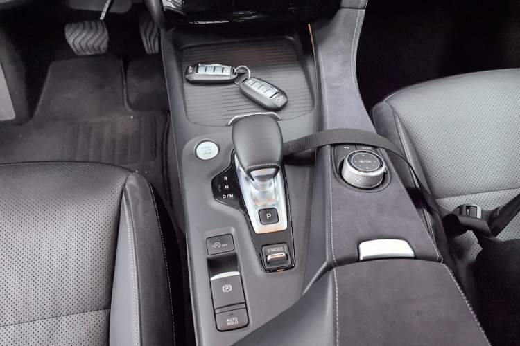 Used Infiniti QX50 2020 2.0T Four-Wheel Drive Flagship Edition Gear Lever