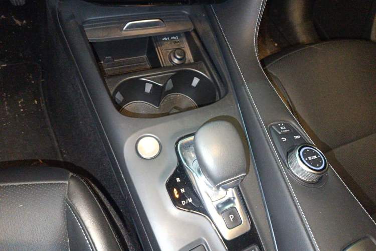 Used Infiniti QX50 2020 Revised Version 2.0T Four-Wheel Drive Smart Edition Gear Lever
