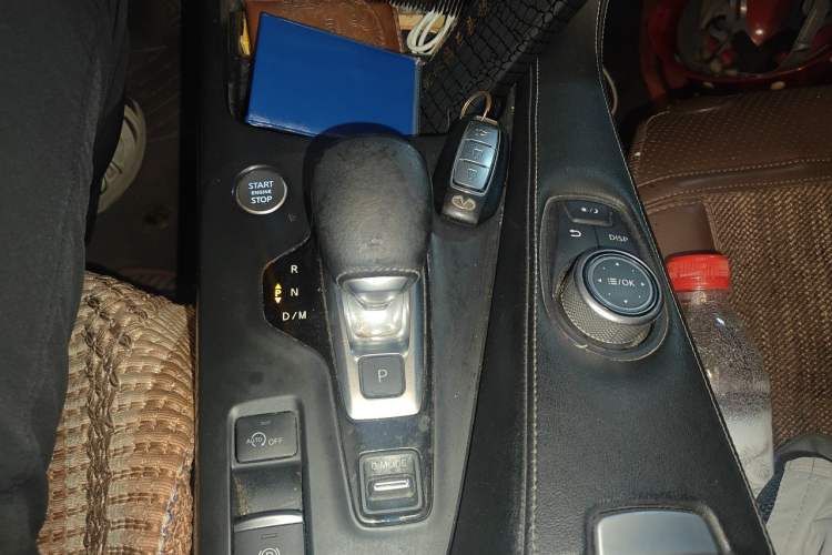 Used Infiniti QX50 2020 Revised Version 2.0T Two-Wheel Drive Fashion Edition Gear Lever