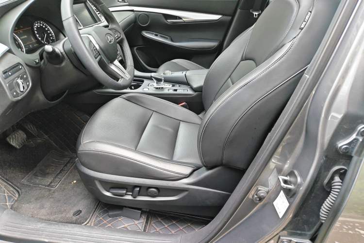 Used Infiniti QX50 2020 2.0T All-Wheel-Drive Elite Version Left Front Seat