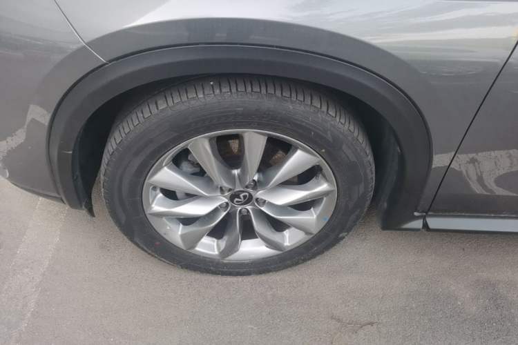 Used Infiniti QX50 2020 2.0T Two-Wheel Drive Fashion Edition Left Front Wheel Hub