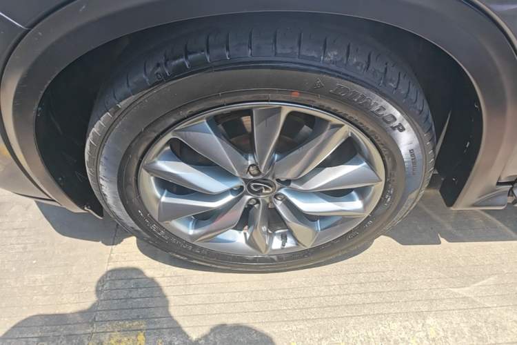 Used Infiniti QX50 2020 2.0T Two-Wheel Drive Fashion Edition Left Front Wheel Hub