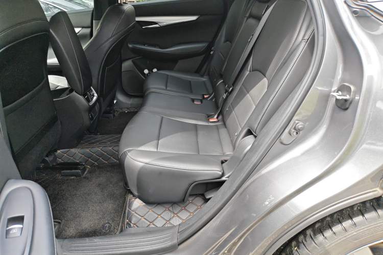 Used Infiniti QX50 2020 2.0T All-Wheel-Drive Elite Version Left Rear Seat