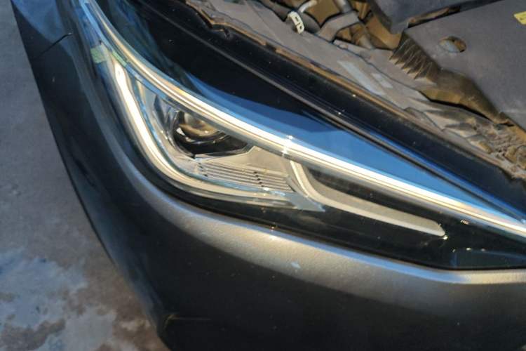 Used Infiniti QX50 2020 2.0T All-Wheel-Drive Elite Version Right Front Headlight