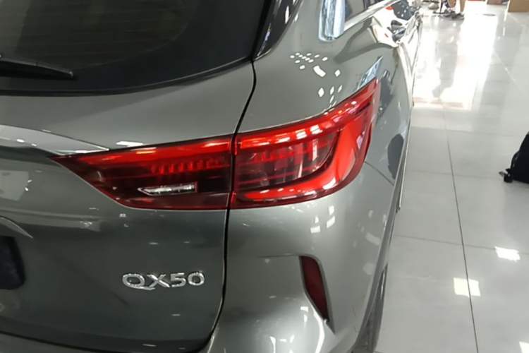 Used Infiniti QX50 2020 Revised Version 2.0T All-Wheel Drive Elite Edition Right Rear Taillight