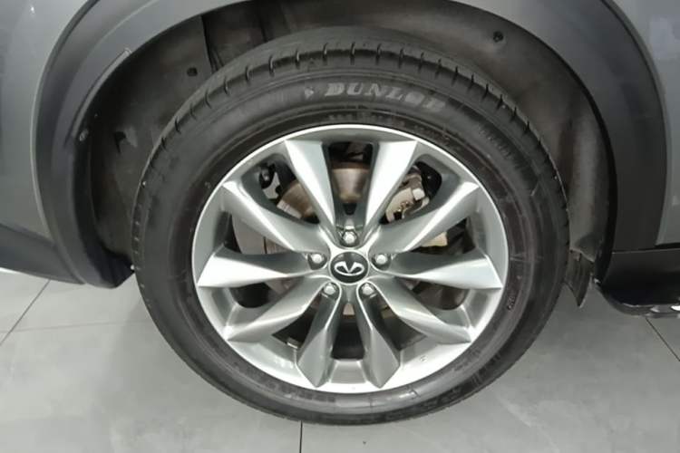 Used Infiniti QX50 2020 Revised Version 2.0T All-Wheel Drive Elite Edition Right Rear Wheel Hub