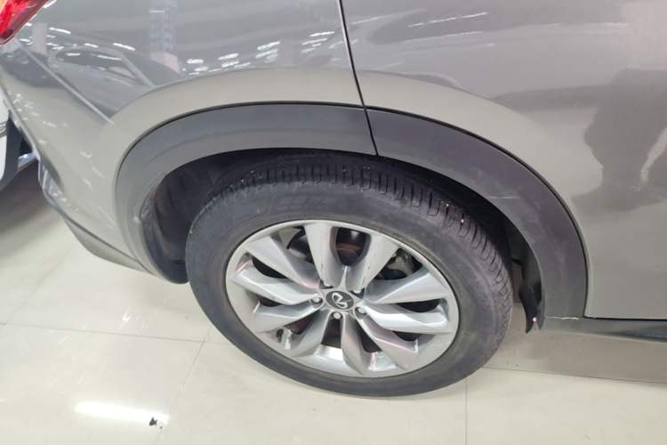 Used Infiniti QX50 2020 2.0T Two-Wheel Drive Fashion Edition Right Rear Wheel Hub