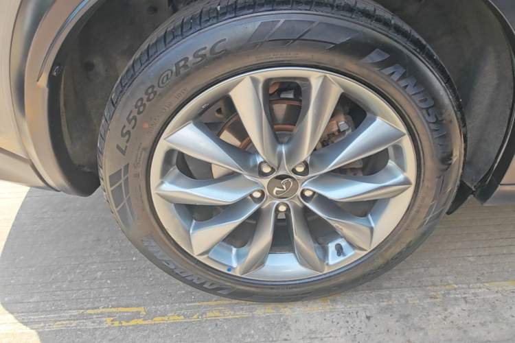 Used Infiniti QX50 2020 2.0T Two-Wheel Drive Fashion Edition Right Rear Wheel Hub