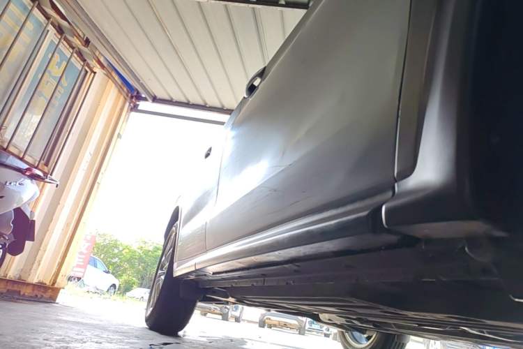Used Infiniti QX50 2020 Revised Version 2.0T Two-Wheel Drive Fashion Edition Right Side Sill