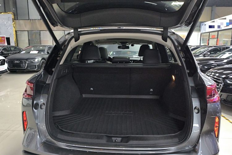 Used Infiniti QX50 2020 2.0T All-Wheel-Drive Elite Version Trunk