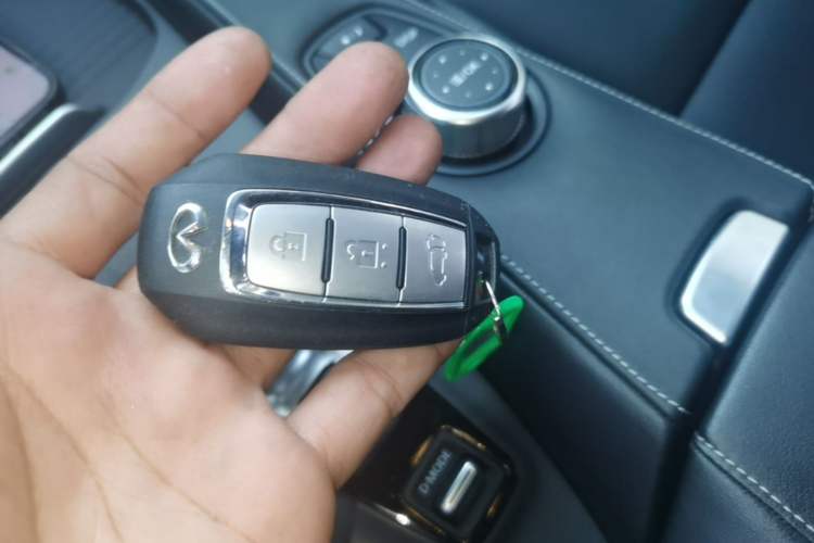 Used Infiniti QX50 2020 2.0T Two-Wheel Drive Fashion Edition Vehicle Key
