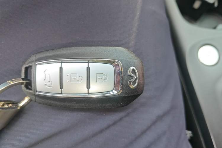 Used Infiniti QX50 2020 2.0T Two-Wheel Drive Fashion Edition Vehicle Key