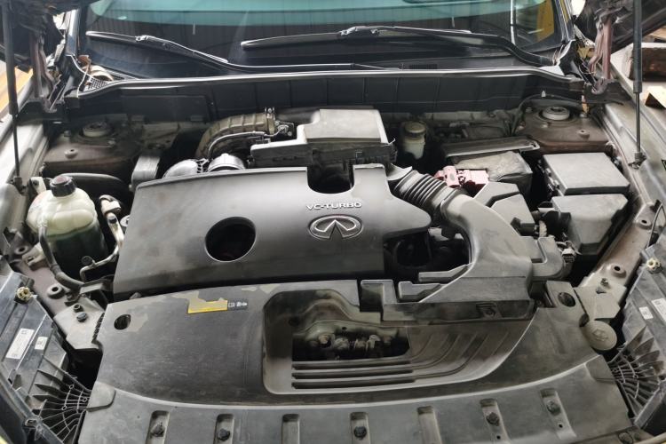 Used Infiniti QX50 2020 2.0T Two-Wheel Drive Fashion Edition Engine Bay