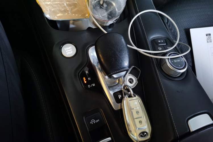 Used Infiniti QX50 2020 2.0T Two-Wheel Drive Fashion Edition Gear Lever