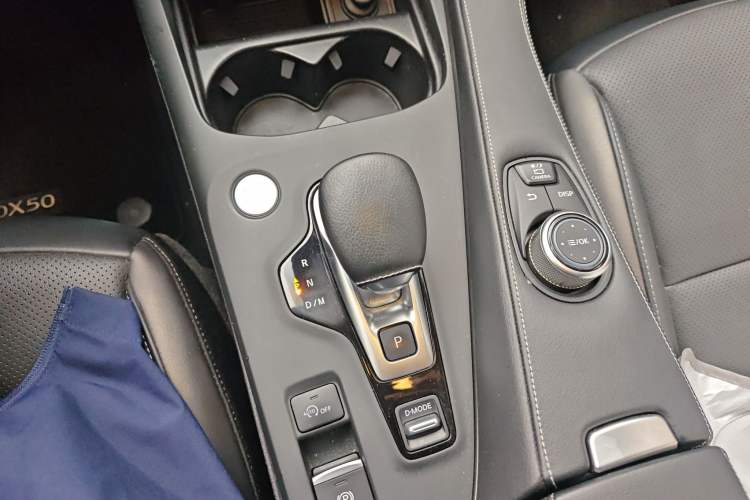 Used Infiniti QX50 2020 2.0T All-Wheel-Drive Elite Version Gear Lever