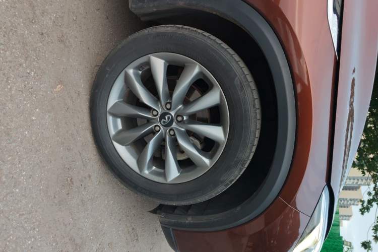 Used Infiniti QX50 2020 Revised Version 2.0T All-Wheel Drive Elite Edition Right Front Wheel Hub