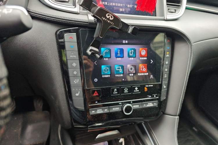 Used Infiniti QX50 2020 Revised Version 2.0T Two-Wheel Drive Fashion Edition Audio And AC Panel