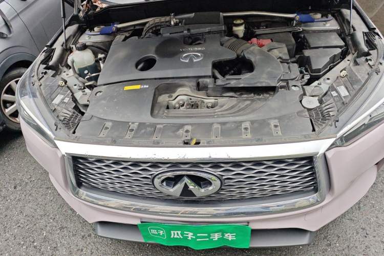 Used Infiniti QX50 2020 Revised Version 2.0T Two-Wheel Drive Fashion Edition Engine Bay