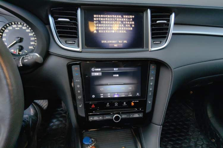 Used Infiniti QX50 2020 Revised Version 2.0T Two-Wheel Drive Fashion Edition Audio And AC Panel