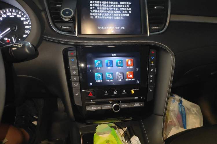 Used Infiniti QX50 2020 2.0T All-Wheel-Drive Elite Version Audio And AC Panel