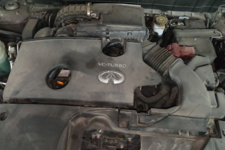 Used Infiniti QX50 2020 2.0T All-Wheel-Drive Elite Version Engine Bay