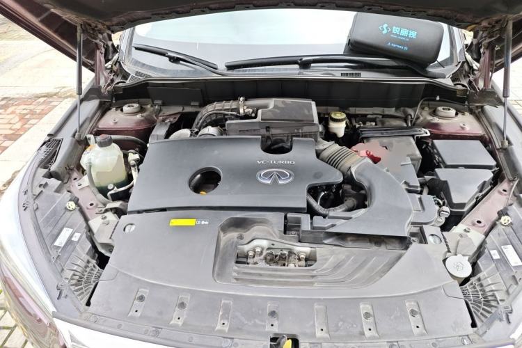 Used Infiniti QX50 2020 2.0T Two-Wheel Drive Fashion Edition Engine Bay
