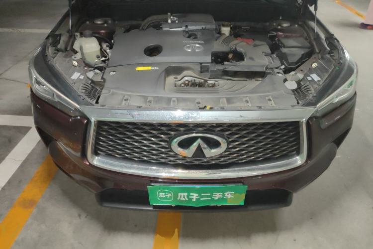 Used Infiniti QX50 2020 2.0T All-Wheel-Drive Elite Version Engine Bay