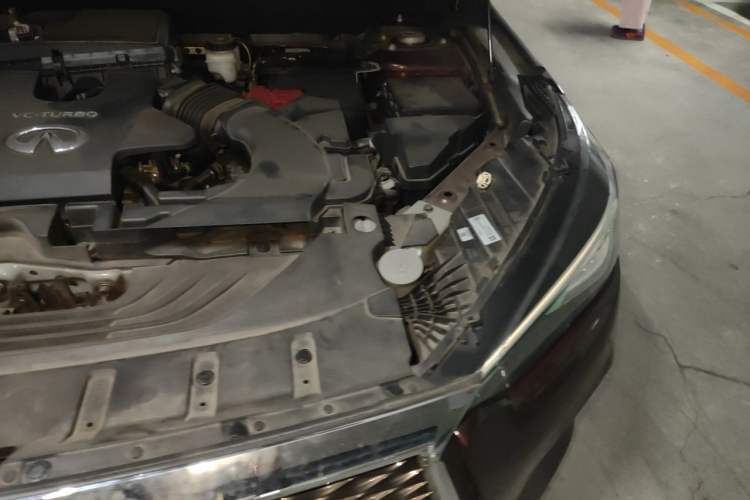 Used Infiniti QX50 2020 2.0T All-Wheel-Drive Elite Version Engine Bay Left
