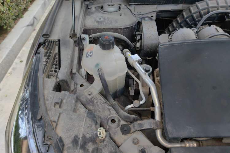 Used Infiniti QX50 2020 Revised Version 2.0T Two-Wheel Drive Fashion Edition Engine Bay Right