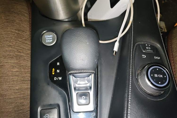 Used Infiniti QX50 2020 2.0T All-Wheel-Drive Elite Version Gear Lever