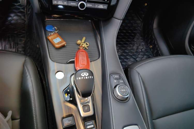 Used Infiniti QX50 2020 Revised Version 2.0T Two-Wheel Drive Fashion Edition Gear Lever