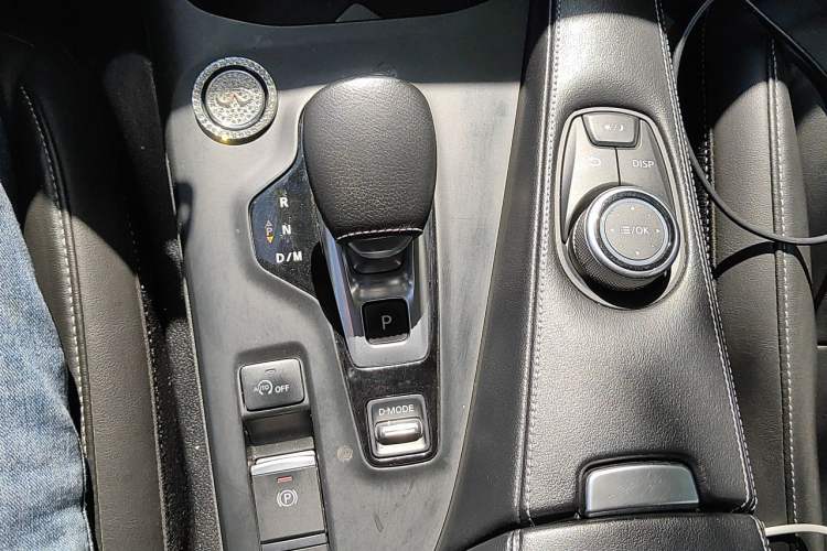 Used Infiniti QX50 2020 2.0T Two-Wheel Drive Fashion Edition Gear Lever
