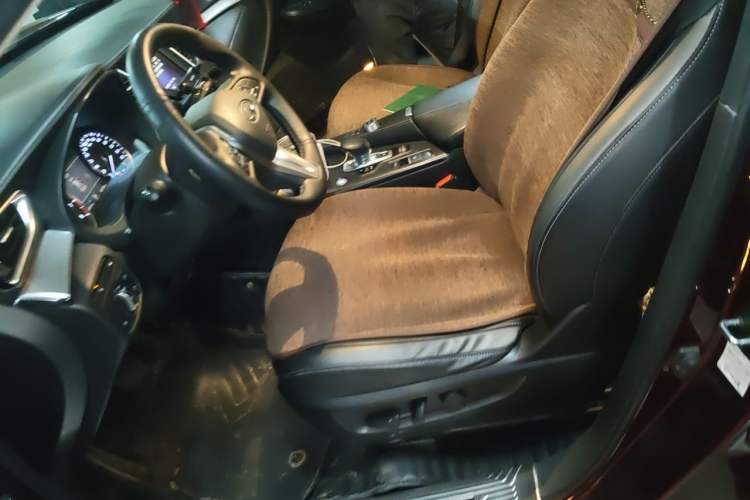 Used Infiniti QX50 2020 2.0T All-Wheel-Drive Elite Version Left Front Seat