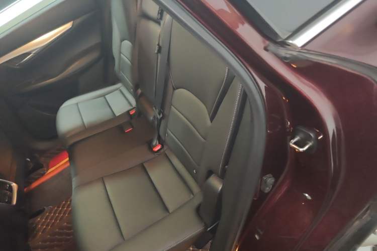 Used Infiniti QX50 2020 2.0T Two-Wheel Drive Fashion Edition Left Rear Seat