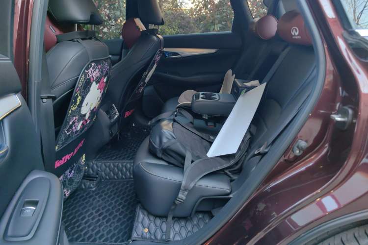 Used Infiniti QX50 2020 Revised Version 2.0T Two-Wheel Drive Fashion Edition Left Rear Seat