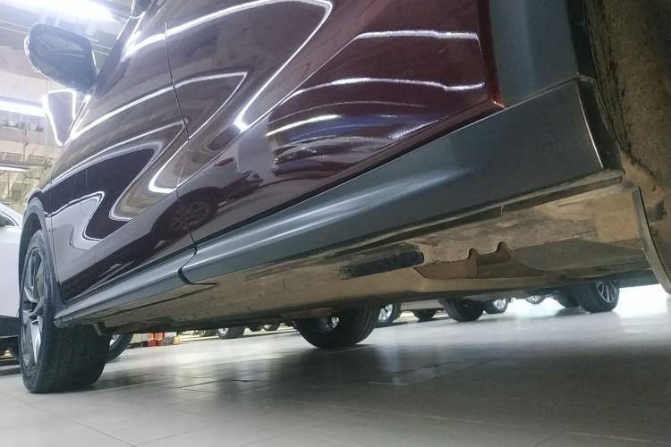 Used Infiniti QX50 2020 Revised Version 2.0T Four-Wheel Drive Smart Edition Left Side Sill