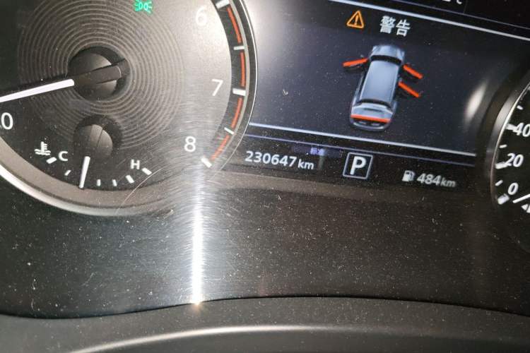 Used Infiniti QX50 2020 2.0T All-Wheel-Drive Elite Version Odometer Close Up