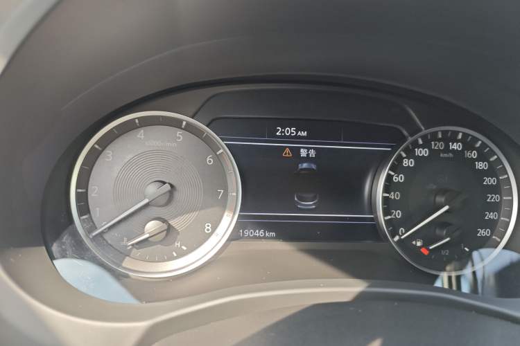 Used Infiniti QX50 2020 Revised Version 2.0T Two-Wheel Drive Fashion Edition Odometer Close Up