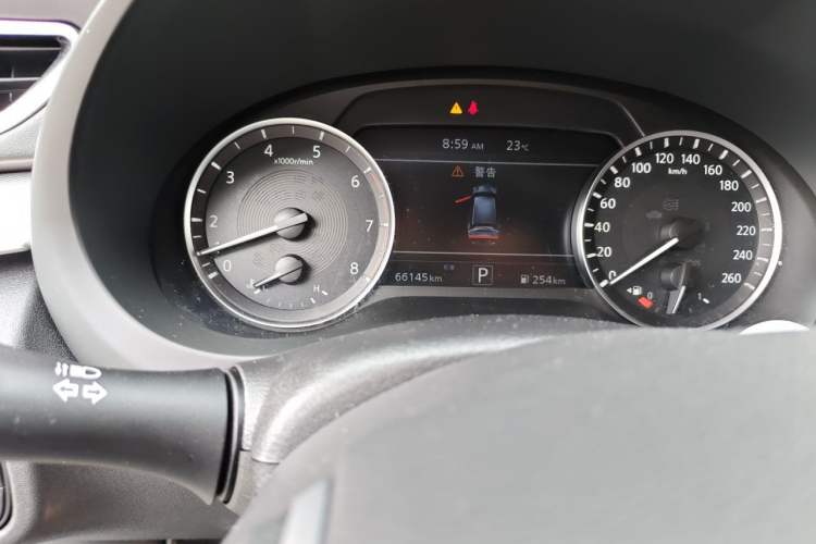 Used Infiniti QX50 2020 2.0T Two-Wheel Drive Fashion Edition Odometer Close Up