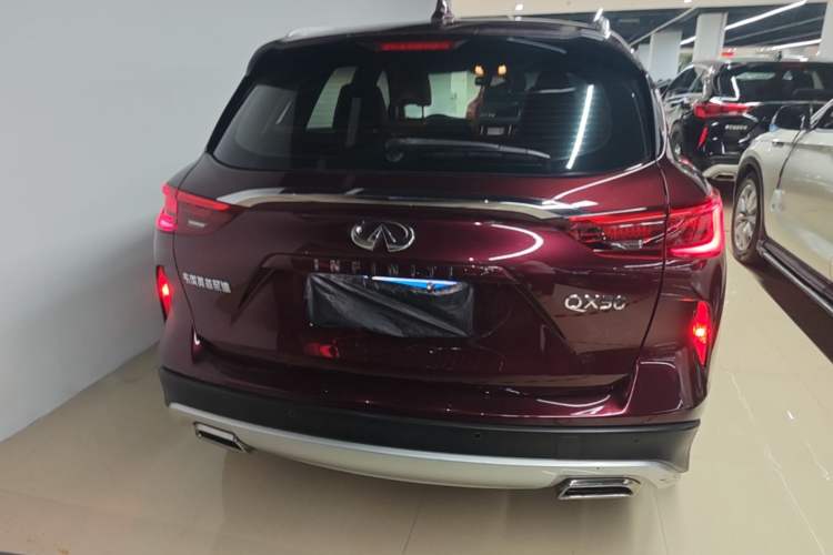 Used Infiniti QX50 2020 2.0T Two-Wheel Drive Fashion Edition Rear
