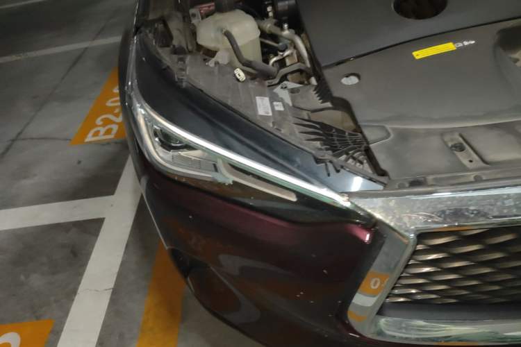 Used Infiniti QX50 2020 2.0T All-Wheel-Drive Elite Version Right Front Headlight